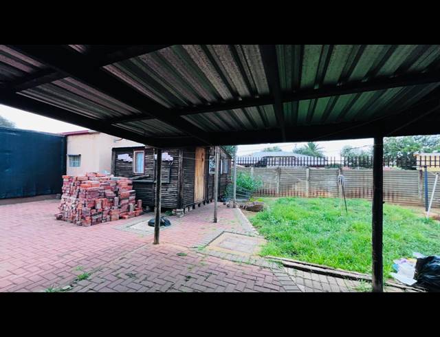 7 BEDROOM HOUSE FOR SALE IN VANDERBIJLPARK CW 2